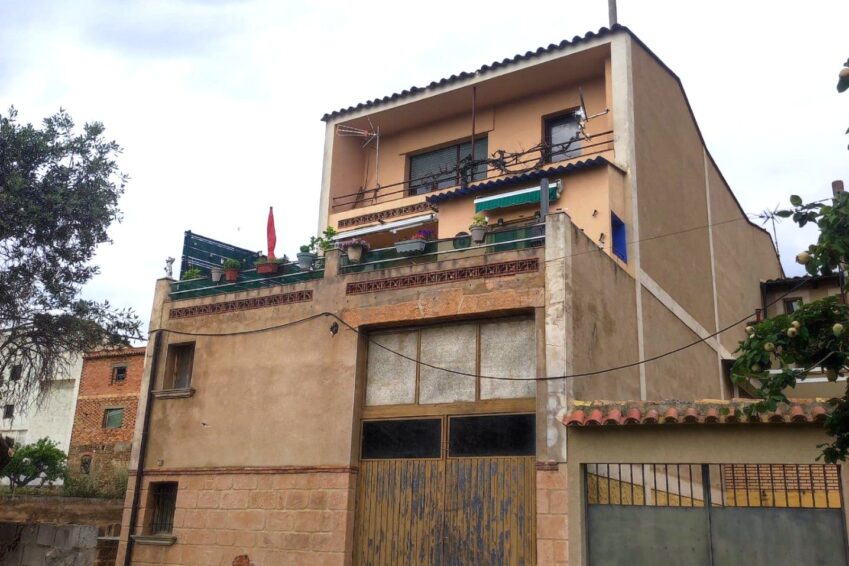 FACHADA